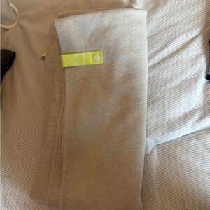 lululemon athletica beige scarf with neon yellow tab